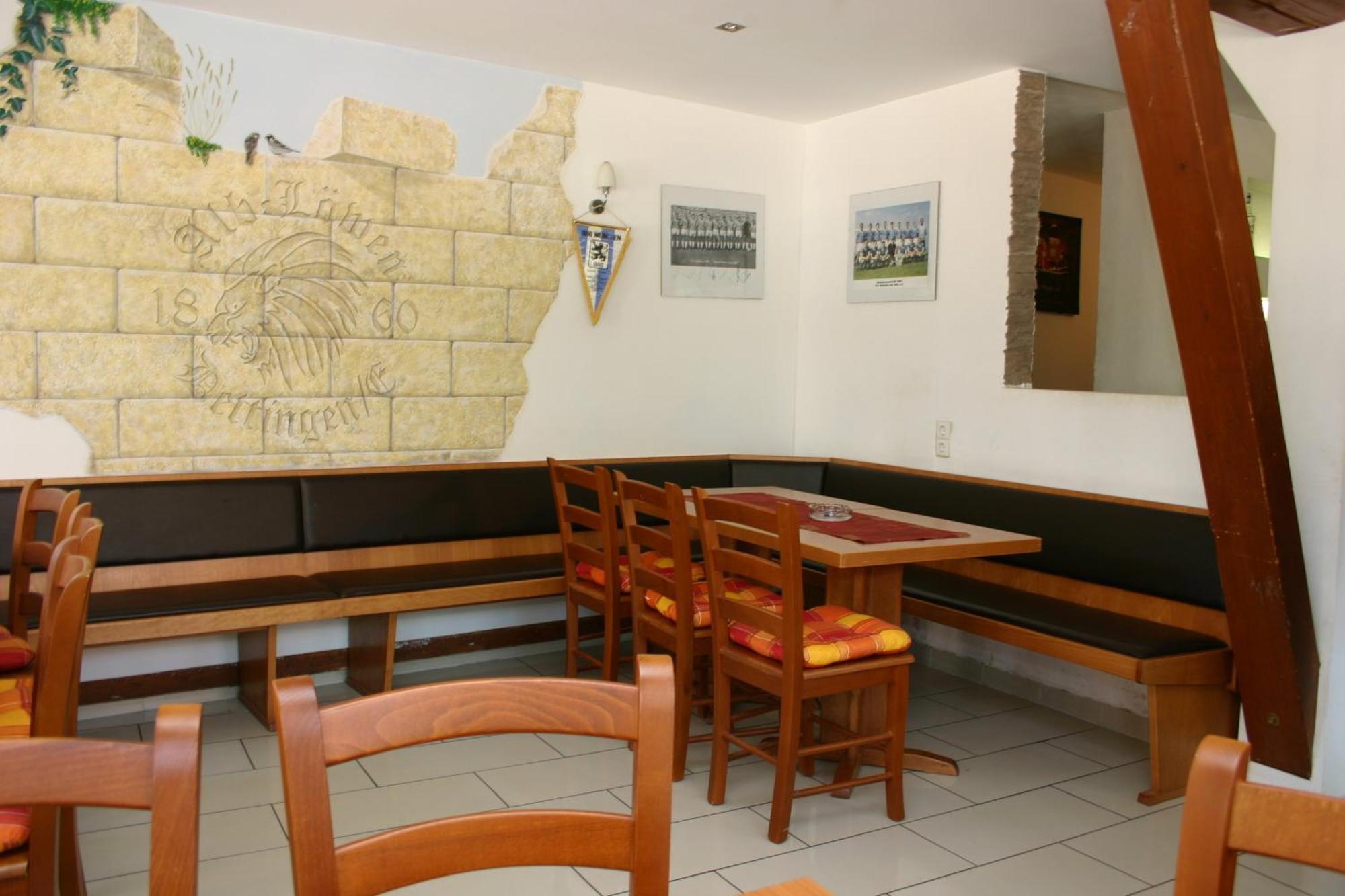 Gasthaus Traube Dettingen an der Erms Eksteriør billede